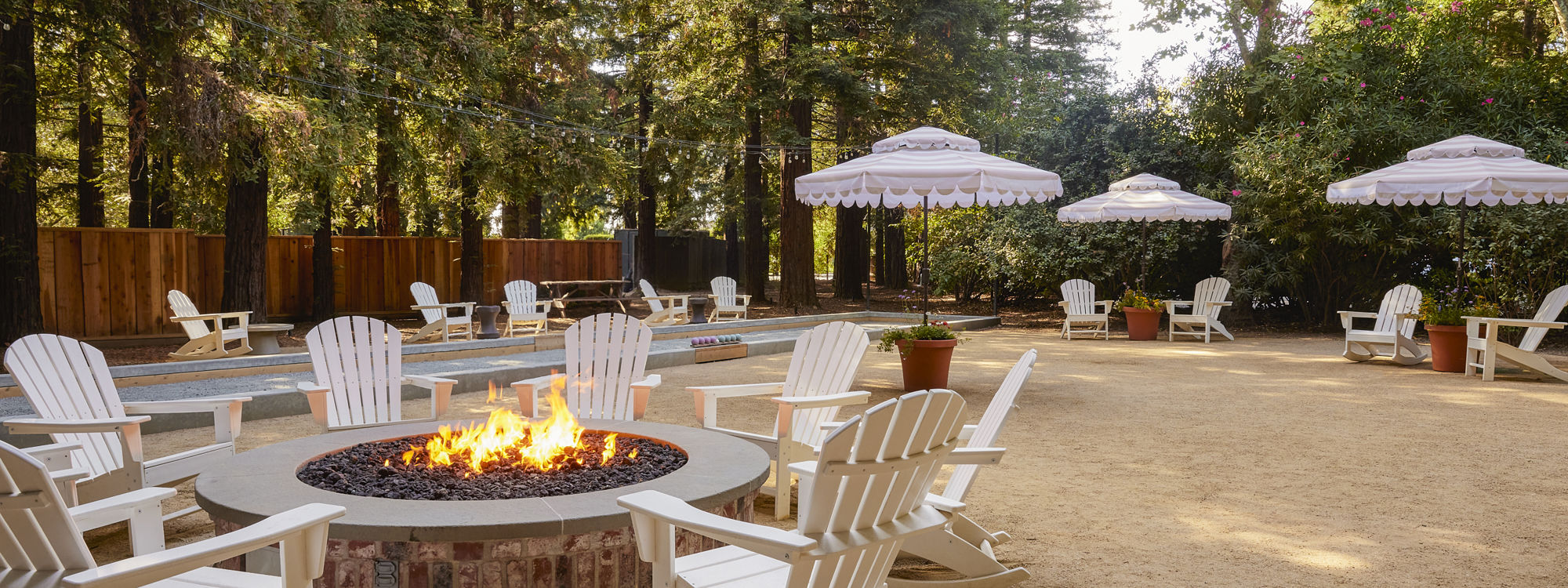chairs next to firepit