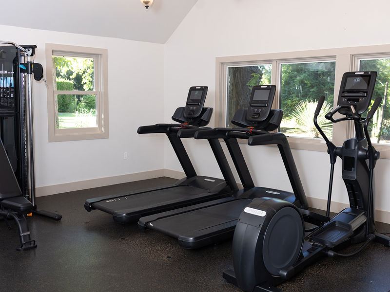 fitness center at harvest inn