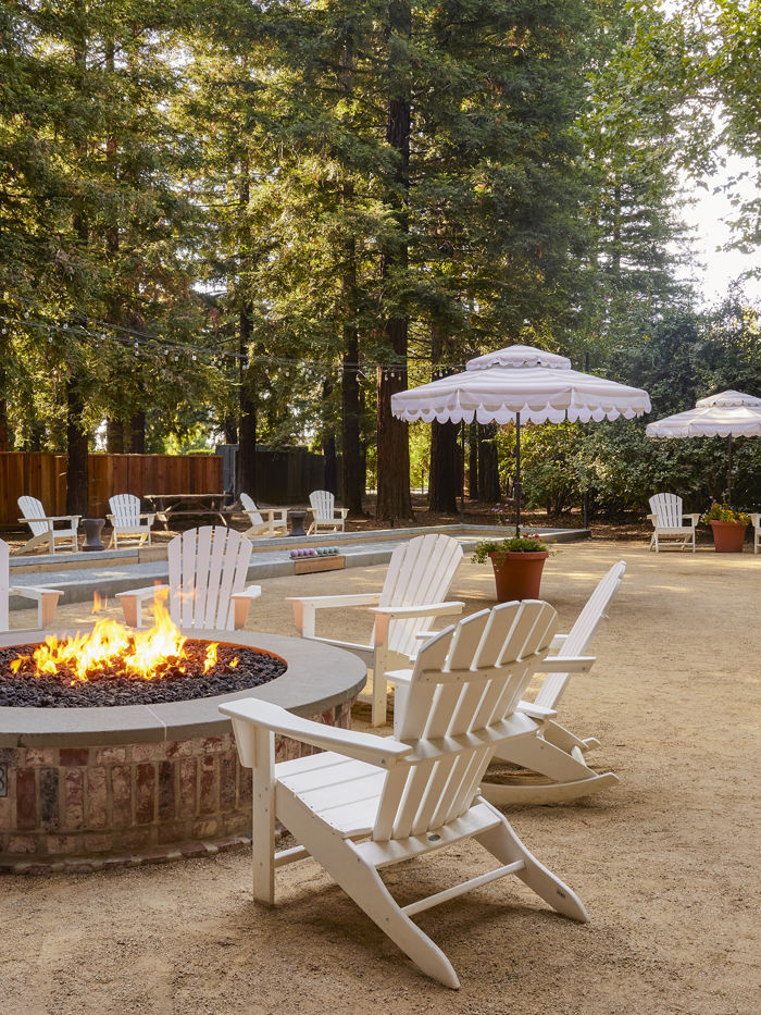 chairs next to firepit